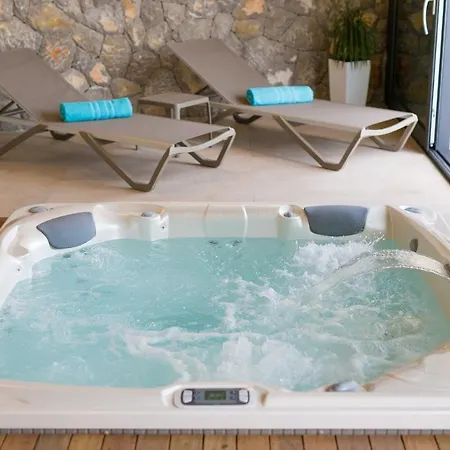 Luxury Jerini House With Pool And Wellness וילה