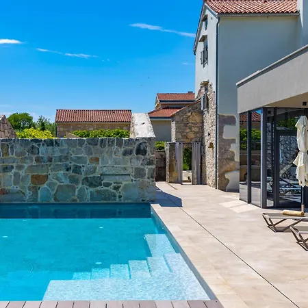 Luxury Jerini House With Pool And Wellness Villa Bajcici