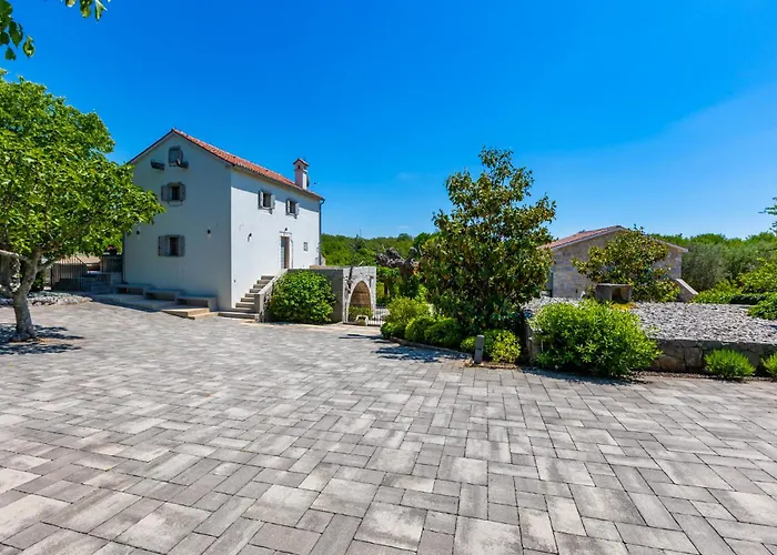 Luxury Jerini House With Pool And Wellness Vila Bajcici