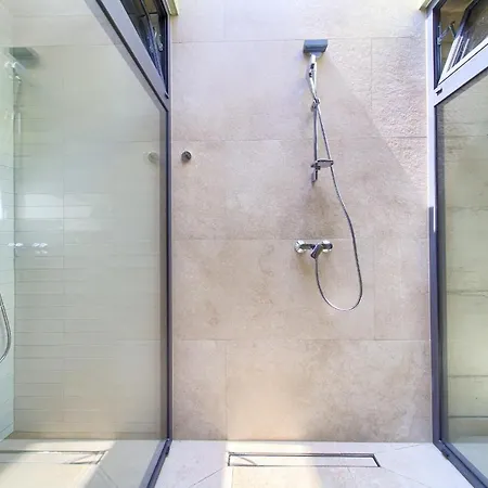 Luxury Jerini House With Pool And Wellness