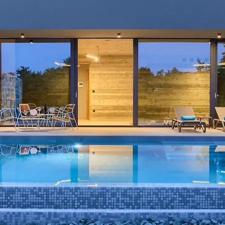 Villa Luxury Jerini House With Pool And Wellness