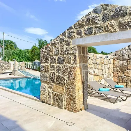 Luxury Jerini House With Pool And Wellness Villa Bajcici