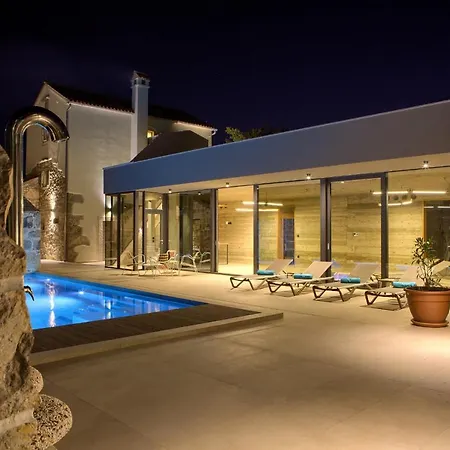 Villa Luxury Jerini House With Pool And Wellness *