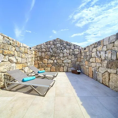 Βίλα Luxury Jerini House With Pool And Wellness Bajcici