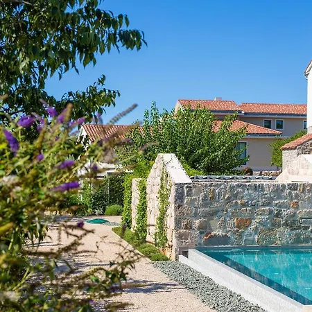 Luxury Jerini House With Pool And Wellness * Bajcici