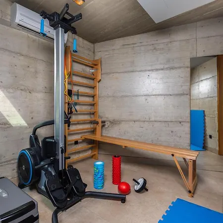 Villa Luxury Jerini House With Pool And Wellness Bajcici