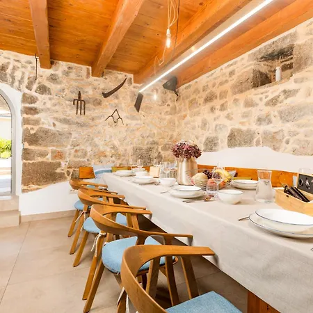 Villa Luxury Jerini House With Pool And Wellness *
