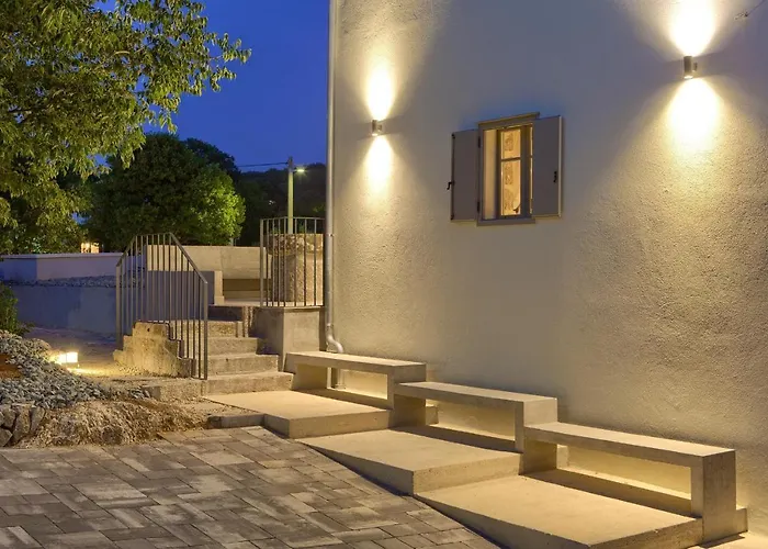 Βίλα Luxury Jerini House With Pool And Wellness
