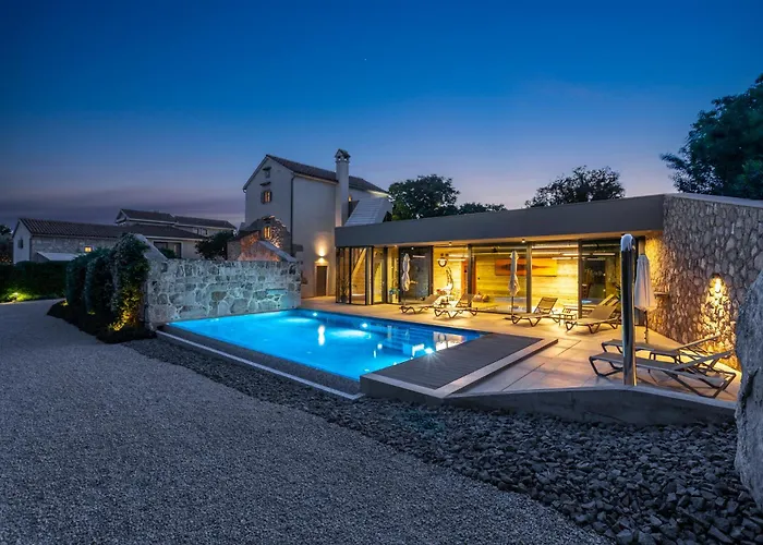 Βίλα Luxury Jerini House With Pool And Wellness *