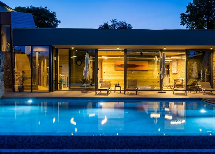 Luxury Jerini House With Pool And Wellness Bajcici