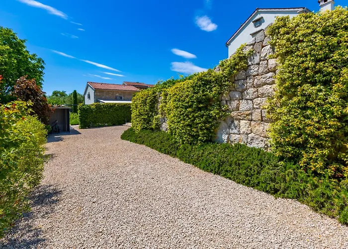 Luxury Jerini House With Pool And Wellness Villa Bajcici