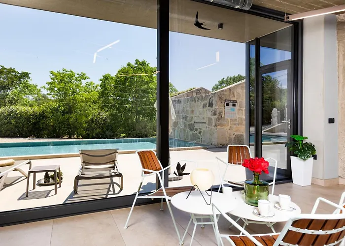 Luxury Jerini House With Pool And Wellness * Bajcici