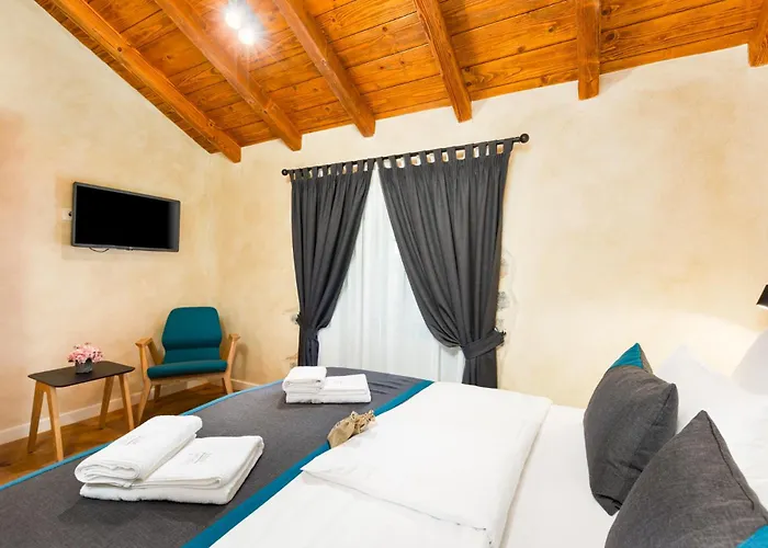 Βίλα Luxury Jerini House With Pool And Wellness Bajcici