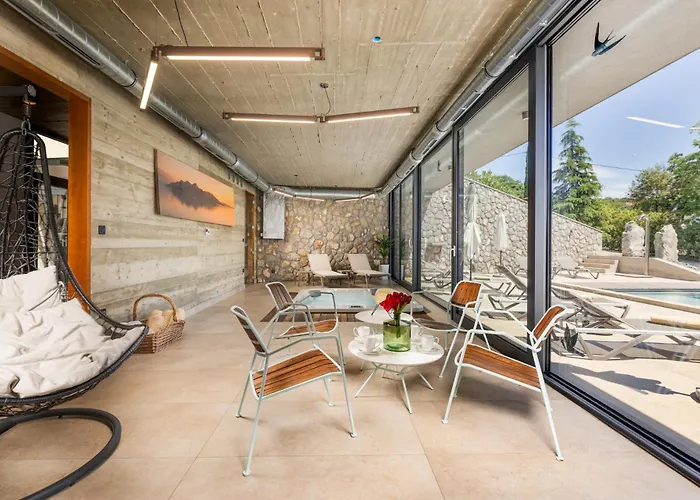 Luxury Jerini House With Pool And Wellness * Bajcici