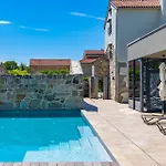 Luxury Jerini House With Pool And Wellness 别墅 Bajcici