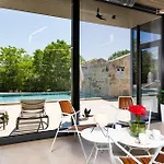 Luxury Jerini House With Pool And Wellness * Bajcici