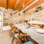 别墅 Luxury Jerini House With Pool And Wellness *