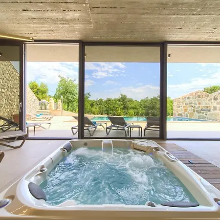 Villa Luxury Jerini House With Pool And Wellness *