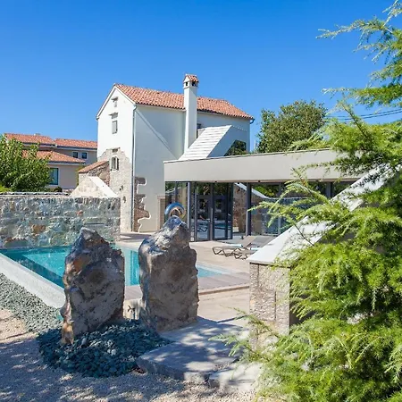 Luxury Jerini House With Pool And Wellness Villa Bajcici