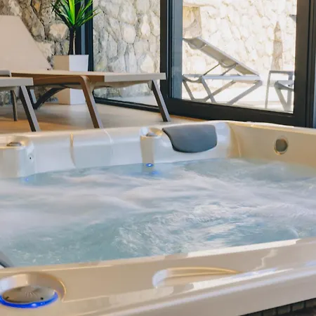 Luxury Jerini House With Pool And Wellness 빌라 *