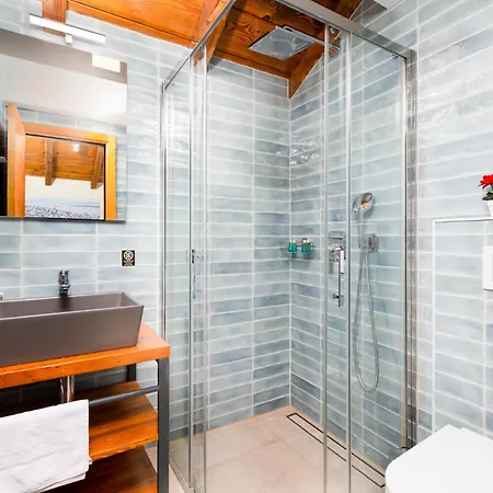 Luxury Jerini House With Pool And Wellness * Bajcici